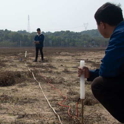 Mesin Detektor Logam Pertambangan Kedalaman 600m PQWT-WT700 Pemetaan Satu Buttom