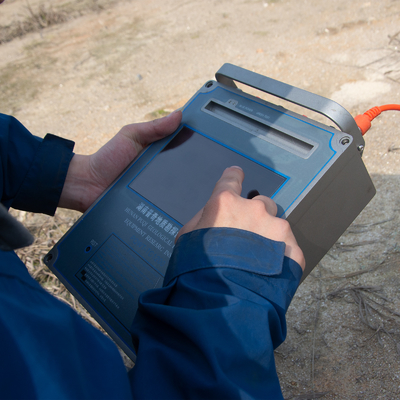 PQWT- WT1200 Mesin Detektor Mineral Bawah Tanah Emas Dengan Sensor Kedalaman 1500m
